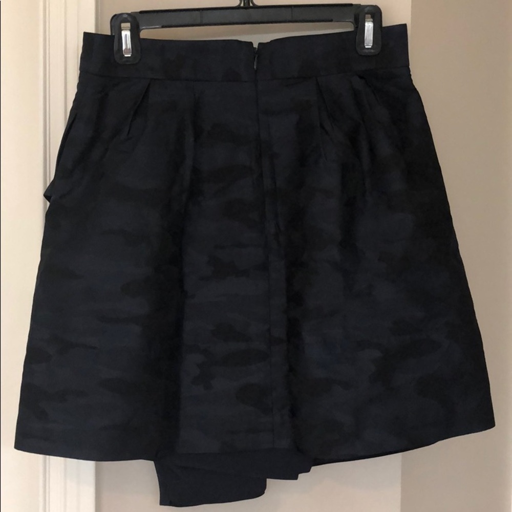 Banana Republic skirt dark blue and black